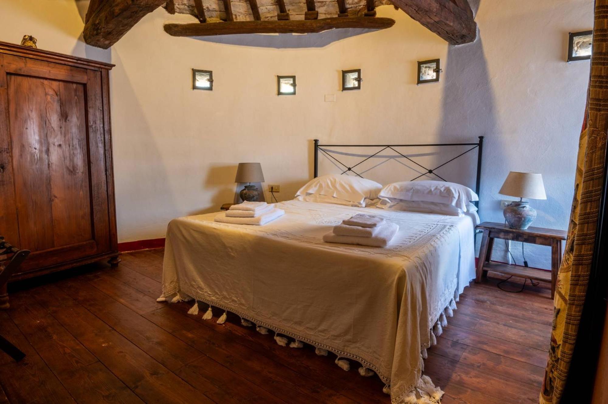 Bed and Breakfast Castello Valenzino Antognola Exterior foto