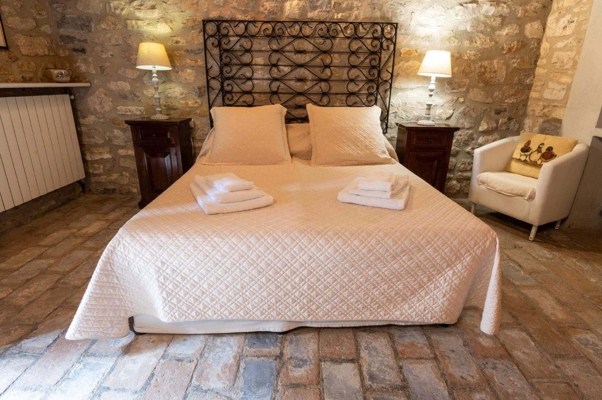 Bed and Breakfast Castello Valenzino Antognola Exterior foto